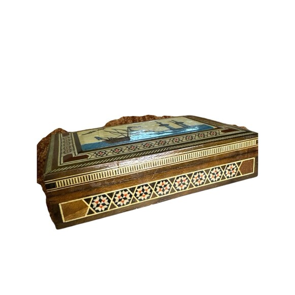 Vintage Kuwait Souvenir Trinket Box Mother Of Pearl Inlay Dhow Boat Kuwait Tower - Picture 3 of 7